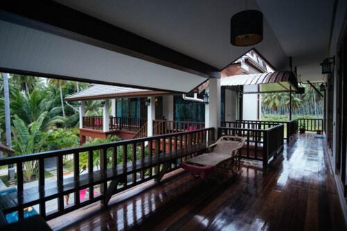 Coconut Tree Homestay Ban Wa Thon Exterior photo